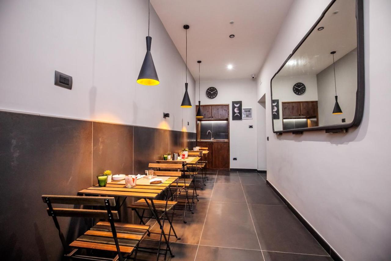 Medusa Cilea Guest House نابولي المظهر الخارجي الصورة