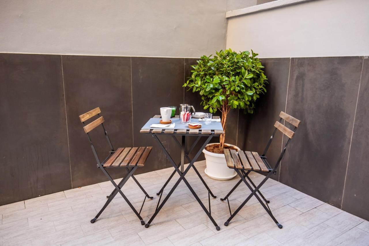 Medusa Cilea Guest House نابولي المظهر الخارجي الصورة