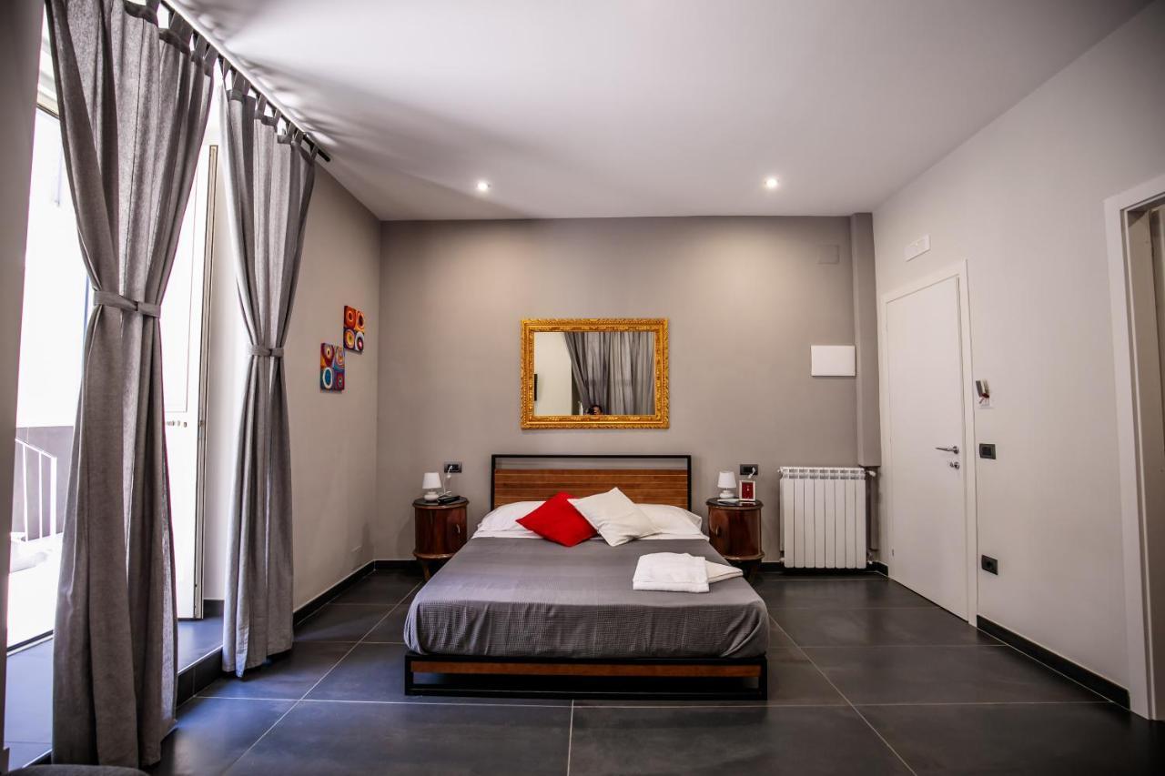 Medusa Cilea Guest House نابولي المظهر الخارجي الصورة