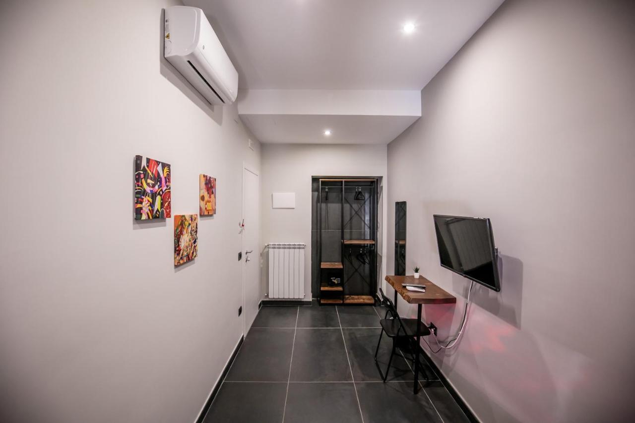 Medusa Cilea Guest House نابولي المظهر الخارجي الصورة