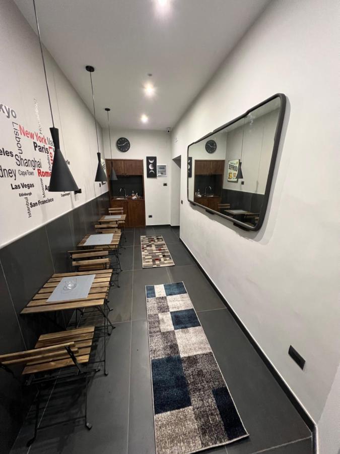 Medusa Cilea Guest House نابولي المظهر الخارجي الصورة